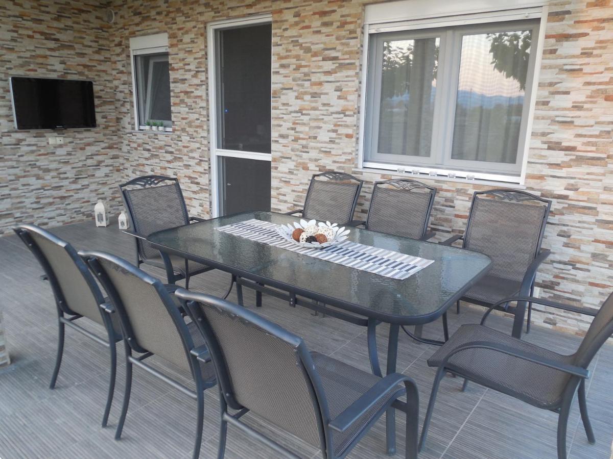 Costa Petra - Luxury Seaside Cottage With Garden - Vacation House For Families In Greece Néa Meságkala 외부 사진
